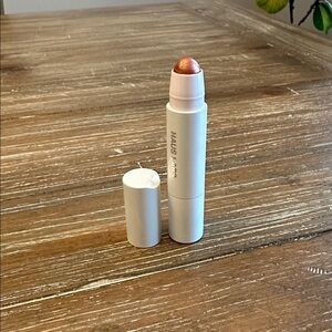 Haus Labs Glassy Highlighter Balm